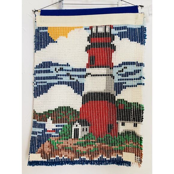 Completed LATCH HOOK CARON 4122 LIGHTHOUSE WALL HANGING w/ Dowel Sun Ocean Cliff - Picture 6 of 8